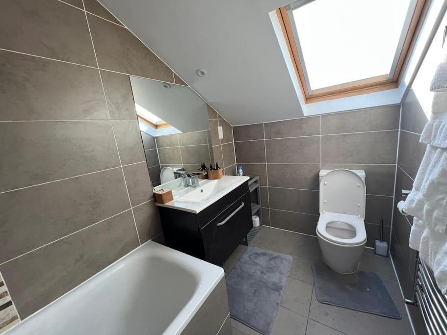 Lovely Two Bed Flat Londra Dış mekan fotoğraf