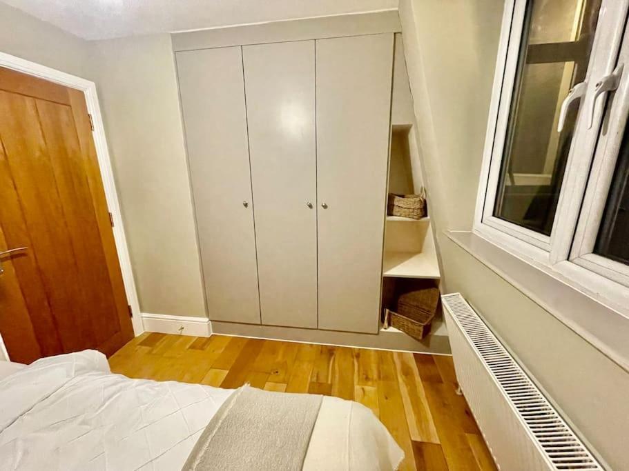 Lovely Two Bed Flat Londra Dış mekan fotoğraf